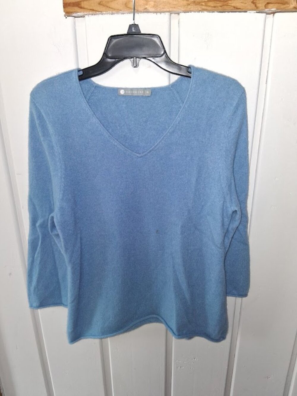 IN Women's 100% Cashmere V Neck Rolled Hem Sweater Sz XL Blue